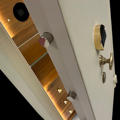 Luxury safe in malachite and brass