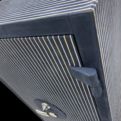 Luxury safe in malachite and brass