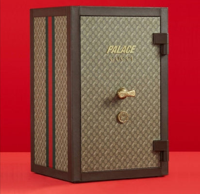 Luxury safe in malachite and brass